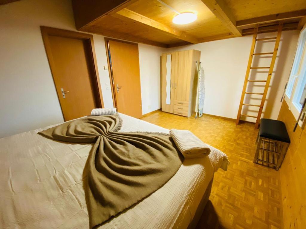 Lake View Residence Niederried bei Interlaken ภายนอก รูปภาพ